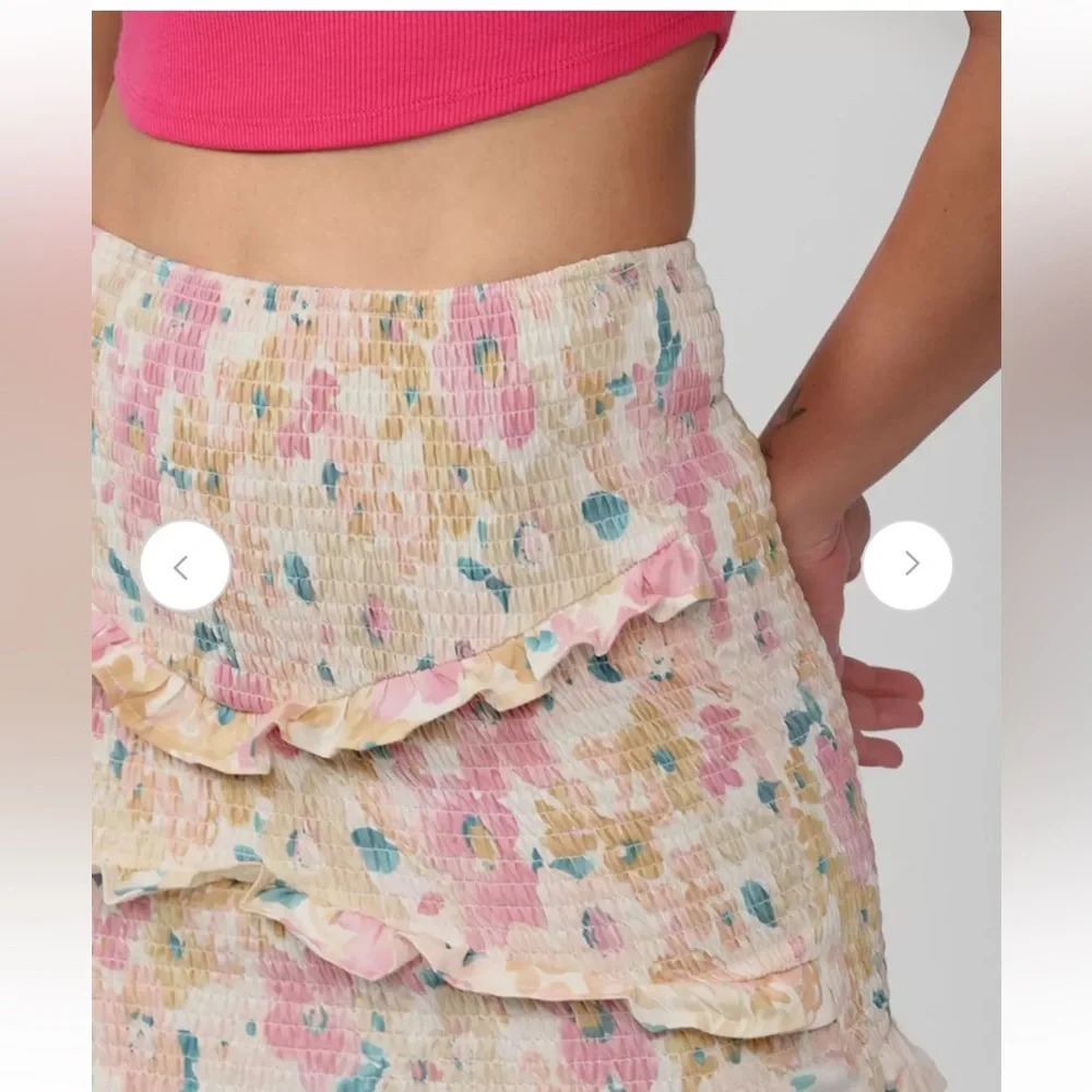FOREVER 21 smocked floral print ruffle skirt size M - Picture 4 of 9
